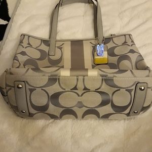 COACH TOTE